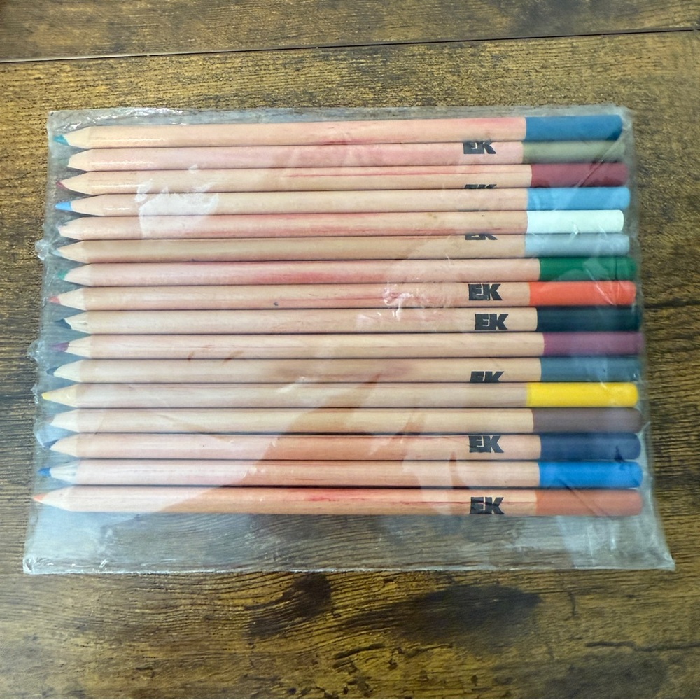 Colorama Adult Coloring Book Color Me Happy 50 Pg Bonus EK 16Pc Color Pencil Set - Picture 5 of 8